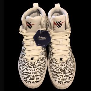 K-Swiss Gary Vee 004
Positivity and Optimism